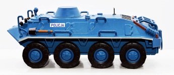 NPE Modellbau NA88267 - H0 - Schützenpanzer BTR 60 POLICJA Polen mit Turm ohne MG